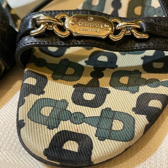 Gucci Printed Black Leather 4” Stiletto Heeled Sandal - 8 - Picture 4 of 14